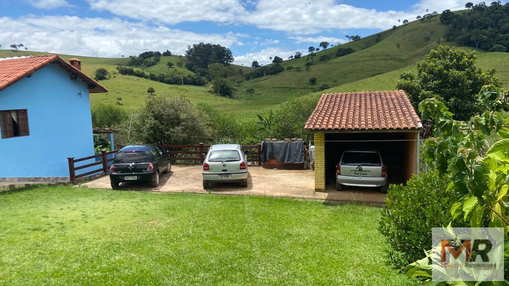 Sítio de 3.000 m² em Cambuí, MG