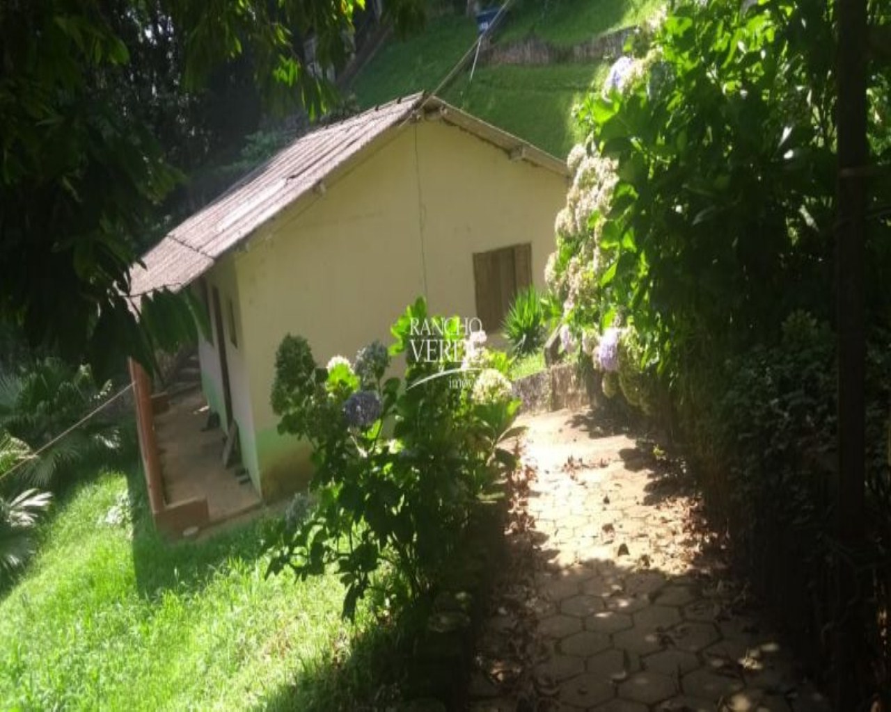 Chácara de 1 ha em Jambeiro, SP