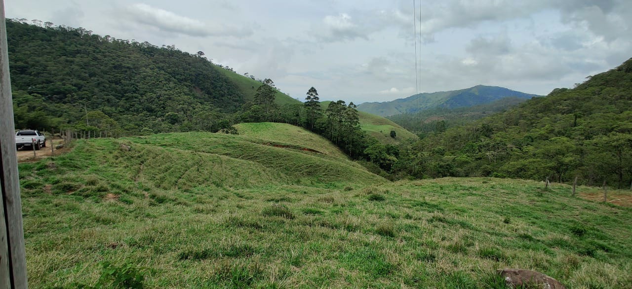 Sítio de 65 ha em Cruzeiro, SP