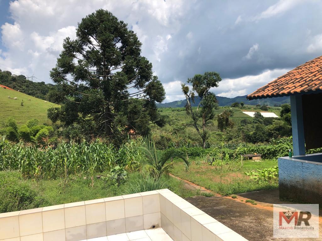 Fazenda de 134 ha em Espírito Santo do Dourado, MG