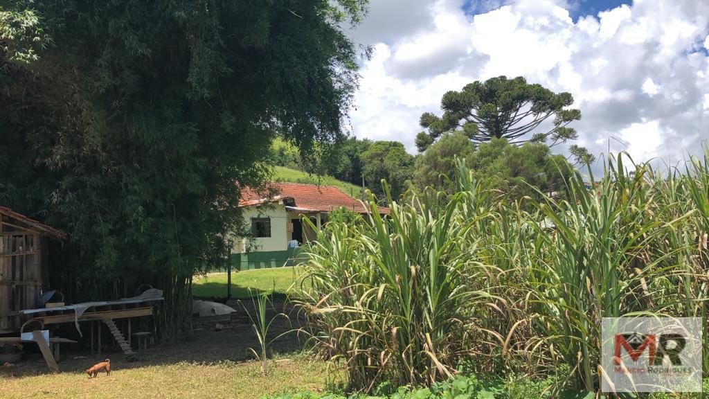 Sítio de 3.200 m² em Camanducaia, MG