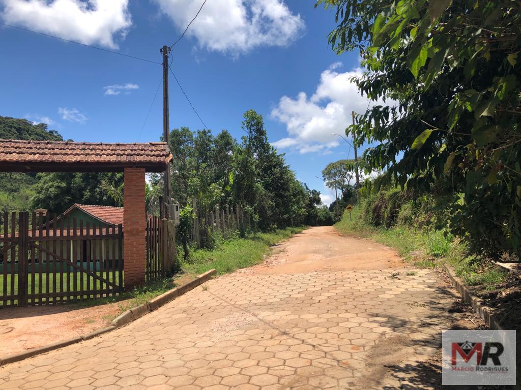 Sítio de 3.200 m² em Camanducaia, MG