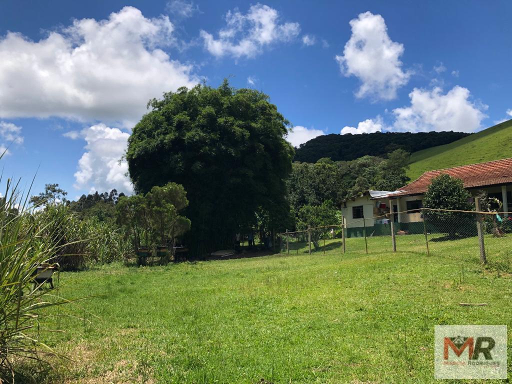 Sítio de 3.200 m² em Camanducaia, MG