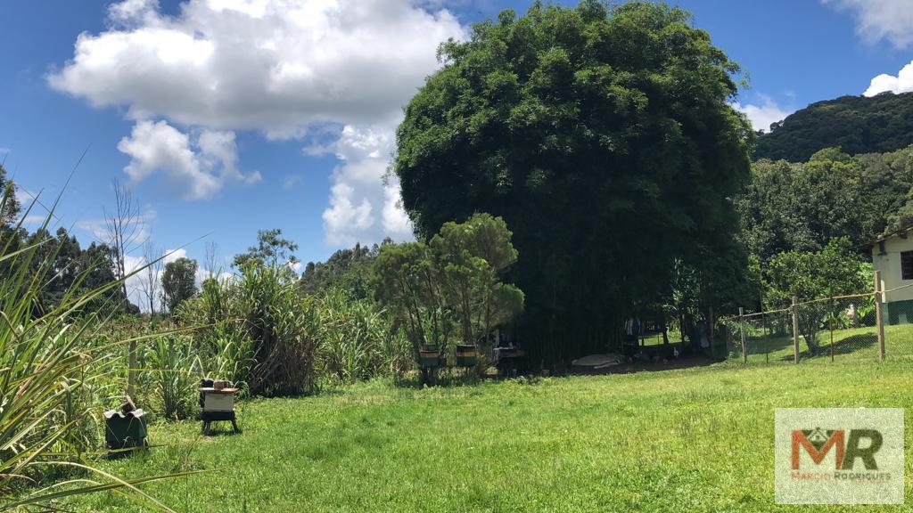 Sítio de 3.200 m² em Camanducaia, MG