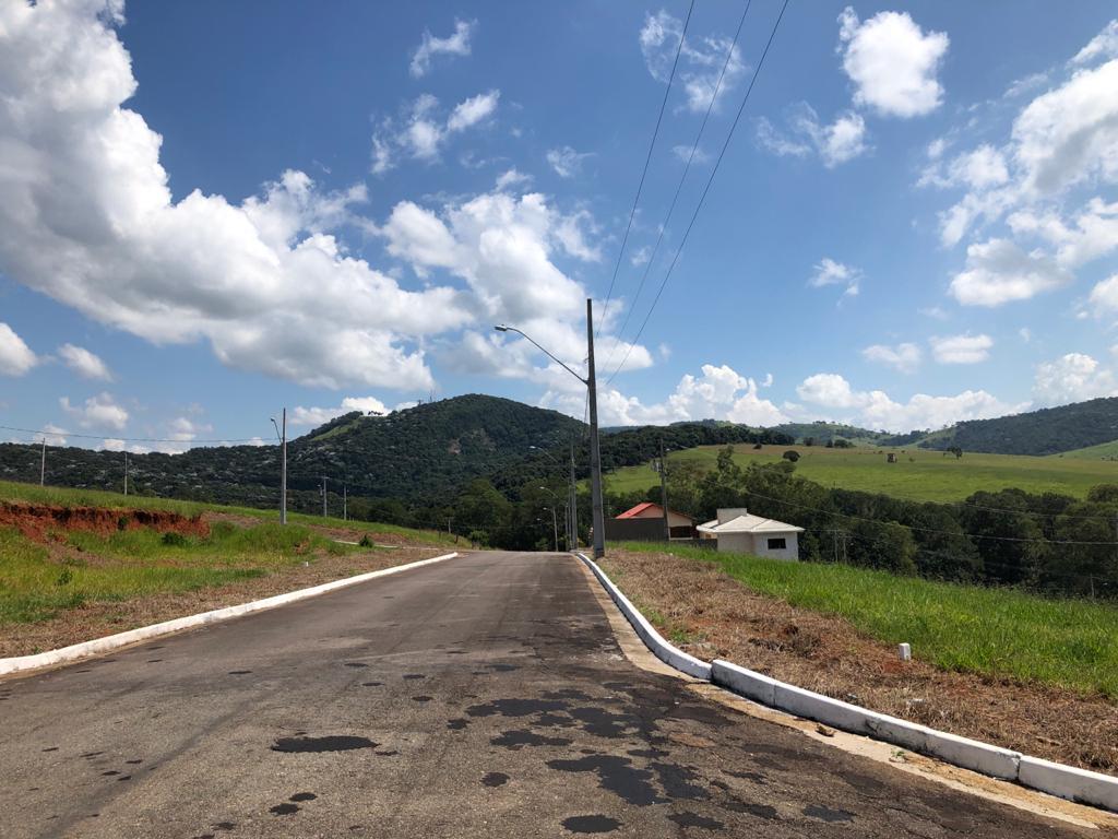 Terreno de 300 m² em Pouso Alegre, MG