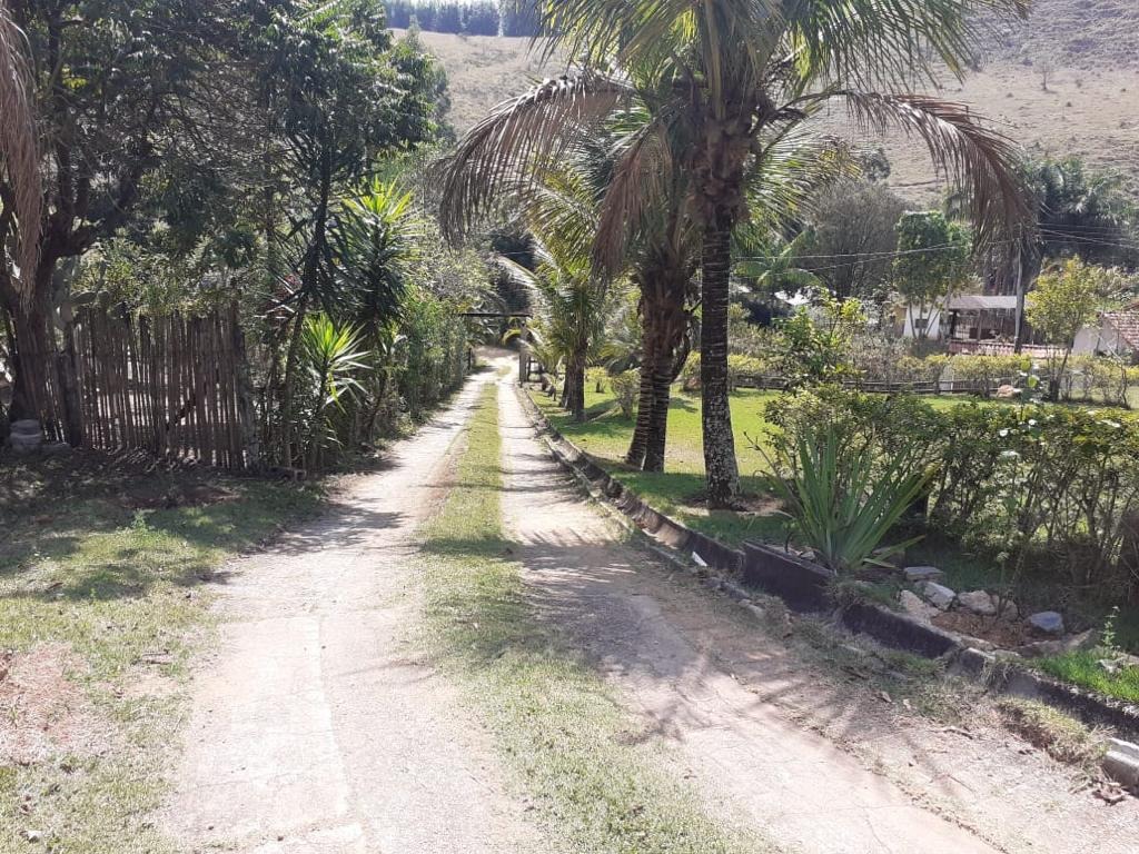 Chácara de 1 ha em Paraibuna, SP