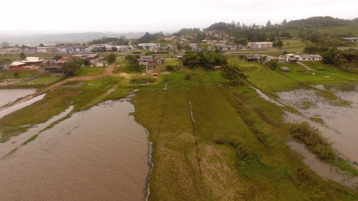 Chácara de 2.900 m² em Três Cachoeiras, RS