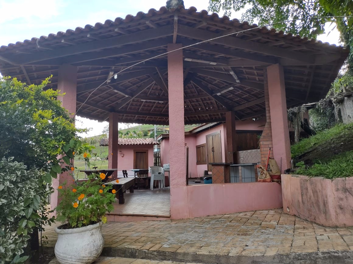Chácara de 2.600 m² em Jambeiro, SP
