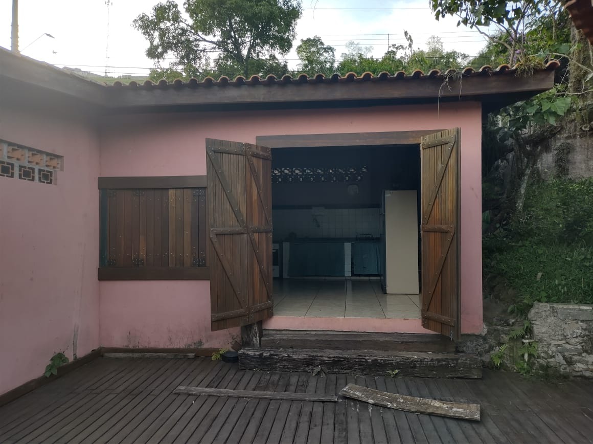 Chácara de 2.600 m² em Jambeiro, SP