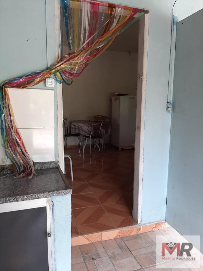 Sítio de 930 m² em Pouso Alegre, MG