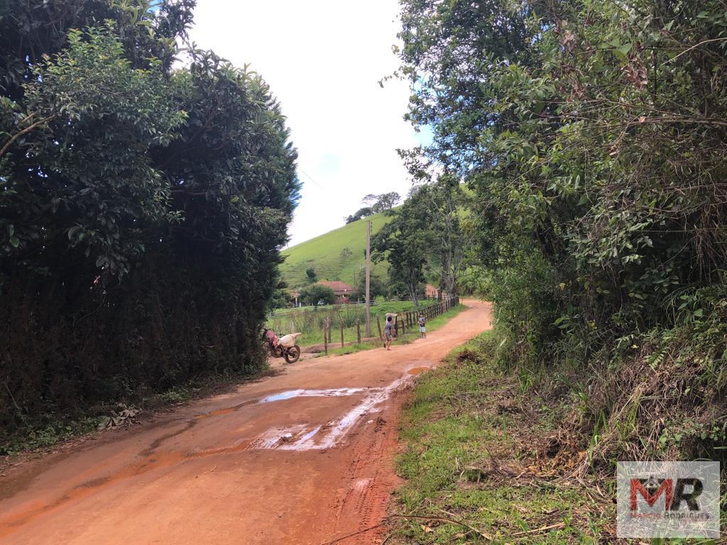 Sítio de 4.000 m² em Camanducaia, MG