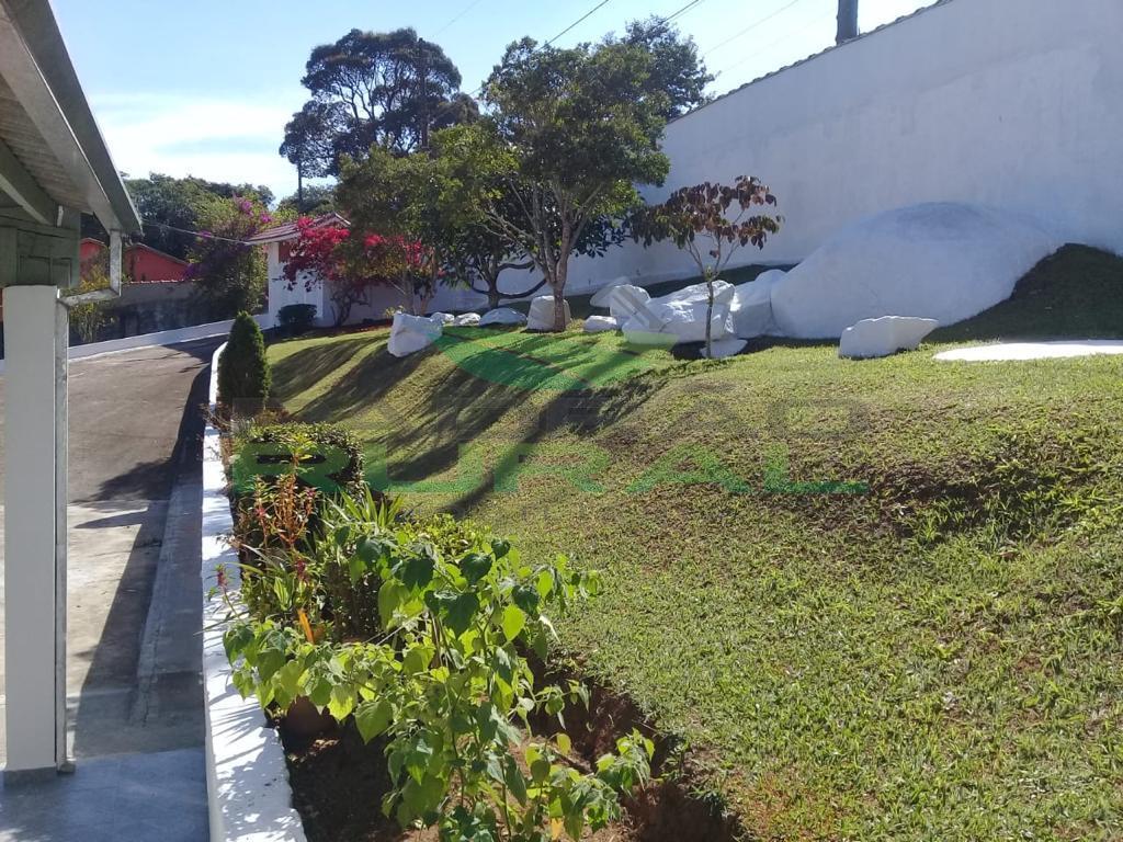Chácara de 2.400 m² em São Roque, SP