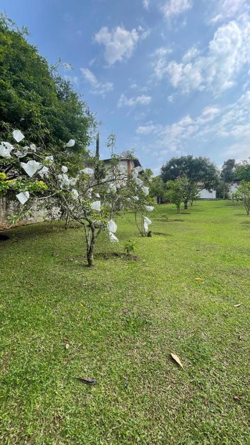 Chácara de 2.400 m² em São Roque, SP