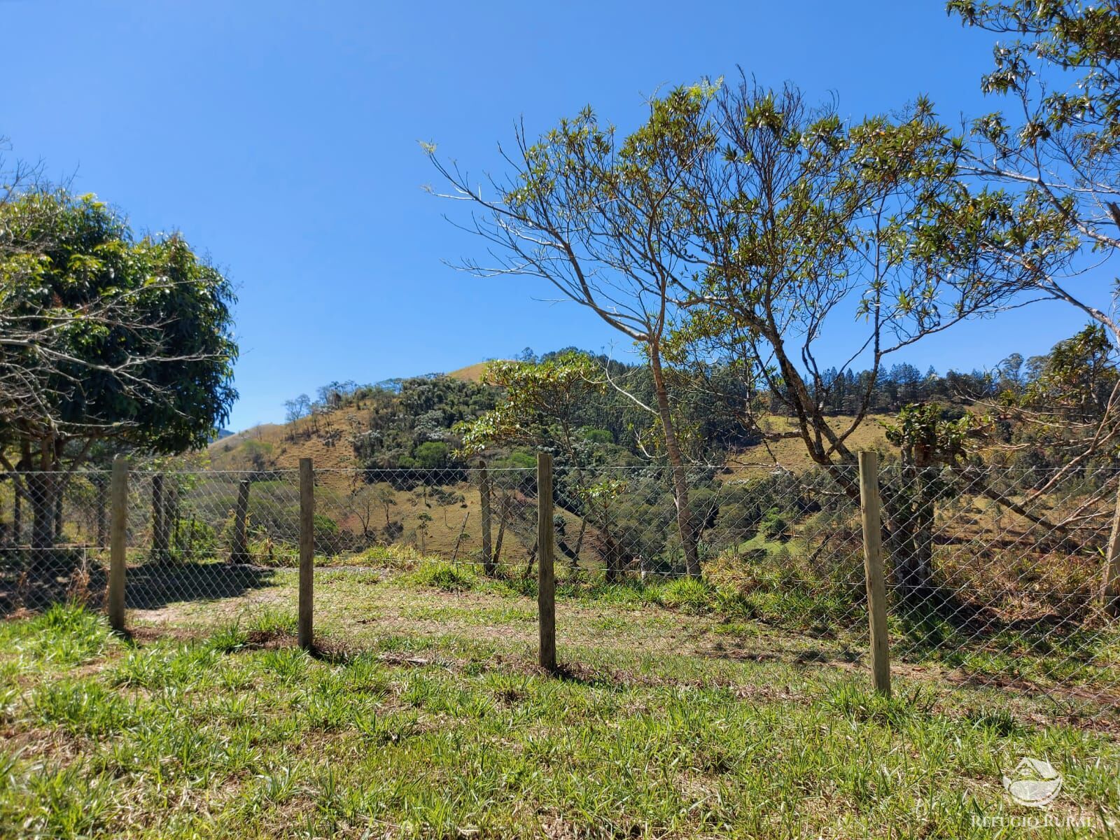 Terreno de 800 m² em Monteiro Lobato, SP