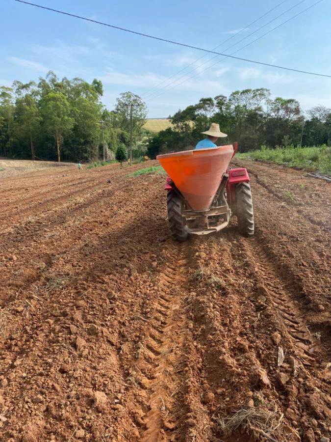 Sítio de 10 ha em São Miguel Arcanjo, SP