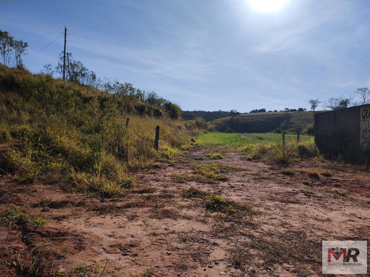 Terreno de 24 ha em Silvianópolis, MG