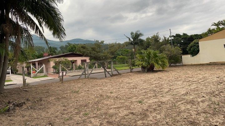 Terreno de 616 m² em Maquiné, RS