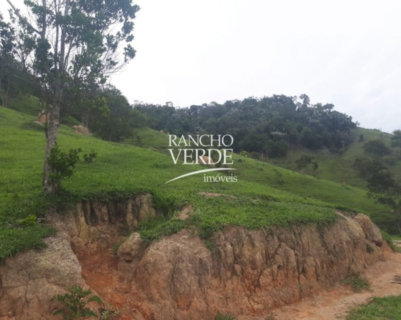 Terreno de 28 ha em Natividade da Serra, SP