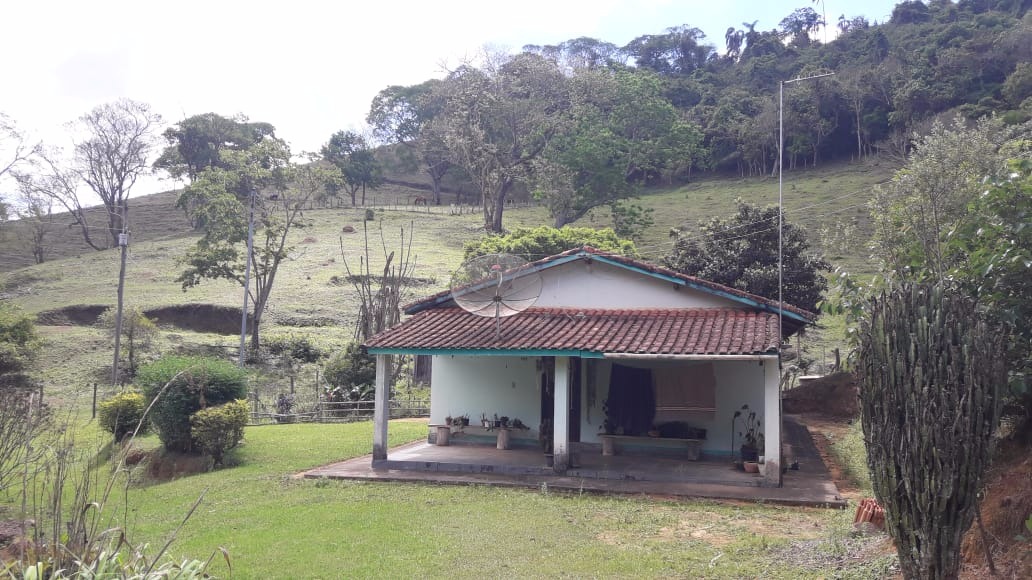 Sítio de 5 ha em Sapucaí-Mirim, MG