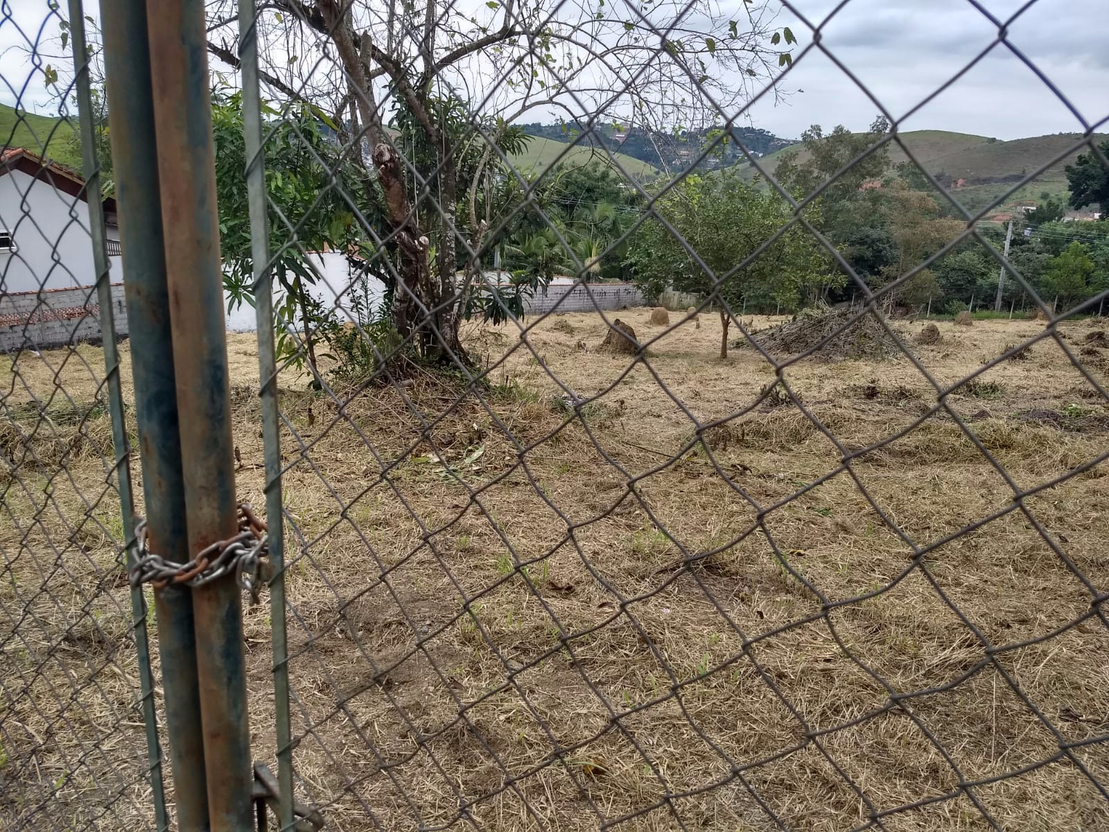 Terreno de 2.300 m² em São José dos Campos, SP