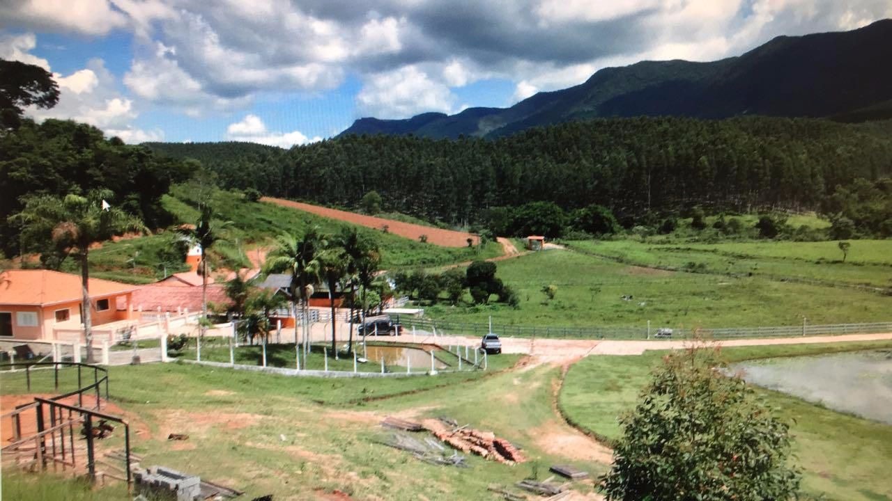 Fazenda de 97 ha em Lagoinha, SP