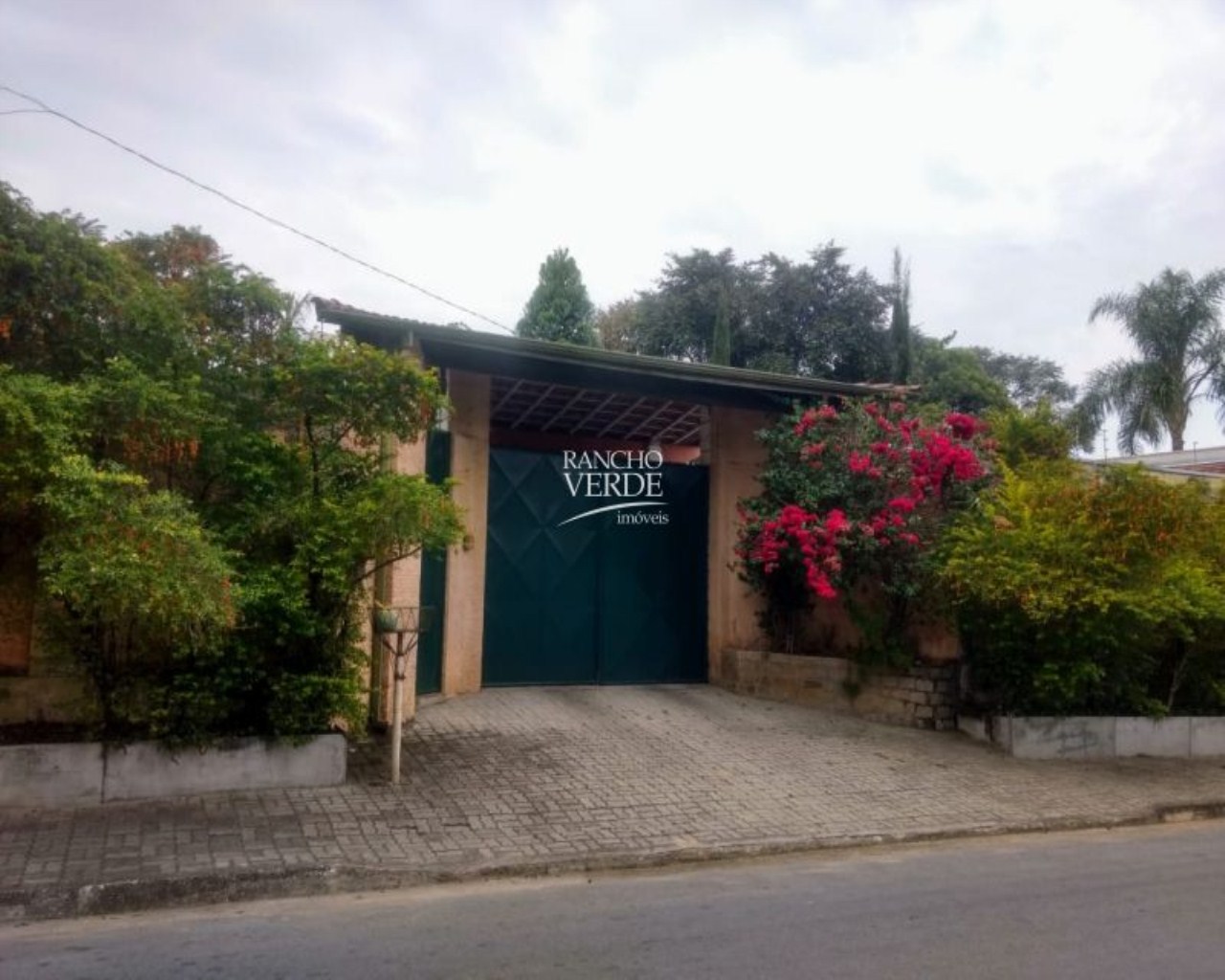 Chácara de 2.300 m² em Tremembé, SP