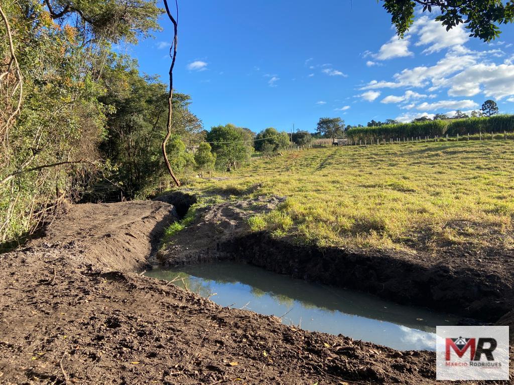 Sítio de 6 ha em Careaçu, MG