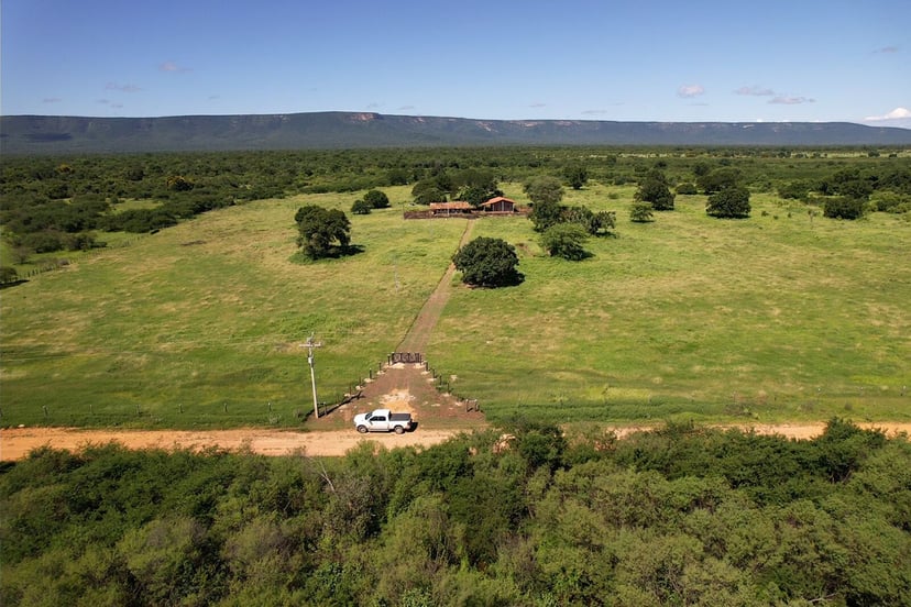 Fazenda de 2.090 ha em Muquém do São Francisco, BA