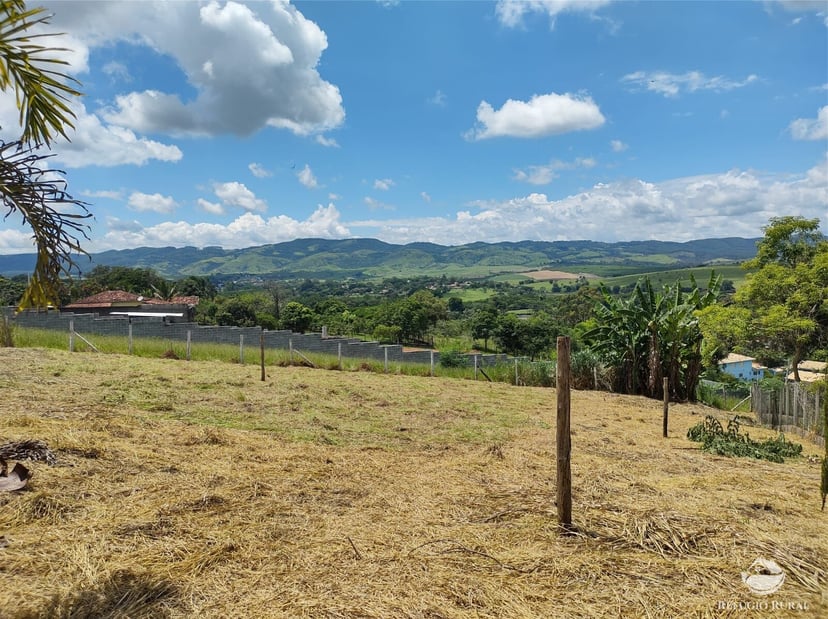 Terreno de 1.000 m² em Caçapava, SP