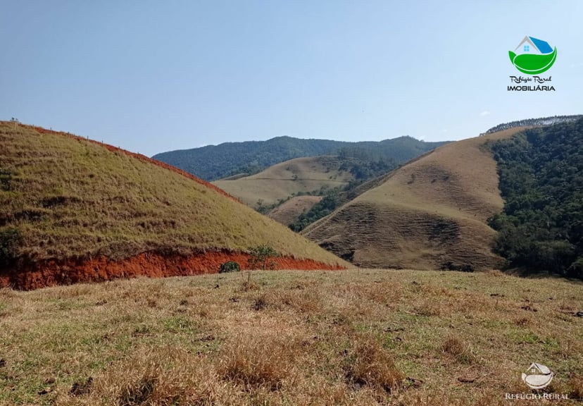 Sítio de 14 ha em Monteiro Lobato, SP