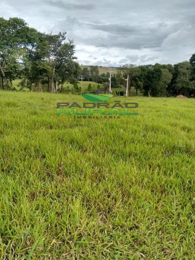 Terreno de 1.000 m² em Alumínio, SP