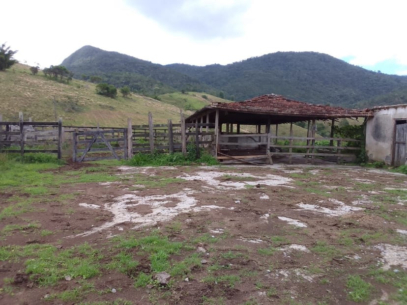 Sítio de 73 ha em Natividade da Serra, SP