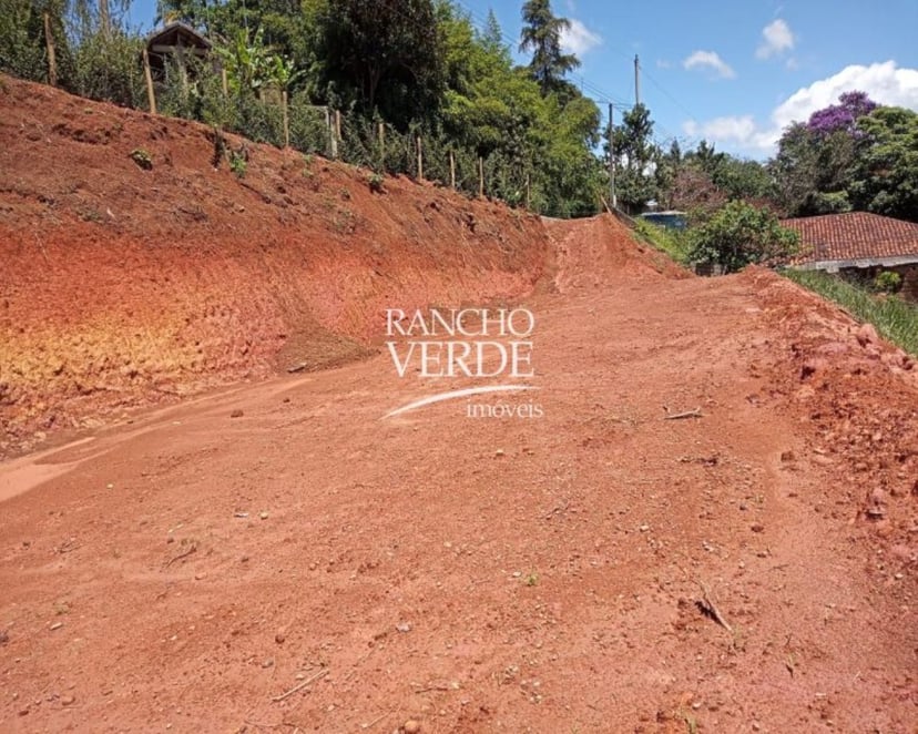 Terreno de 1.450 m² em São José dos Campos, SP